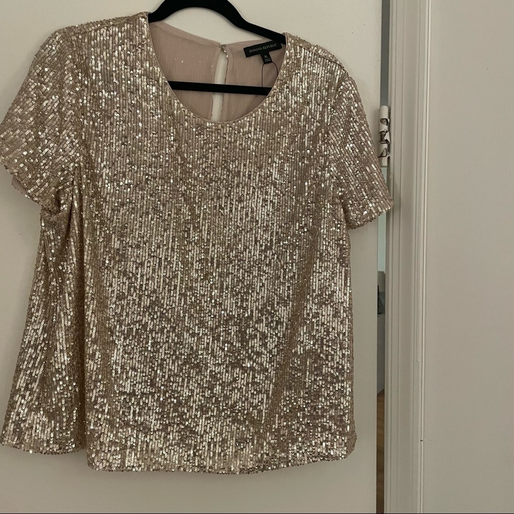 Gold Sequin Top size XL